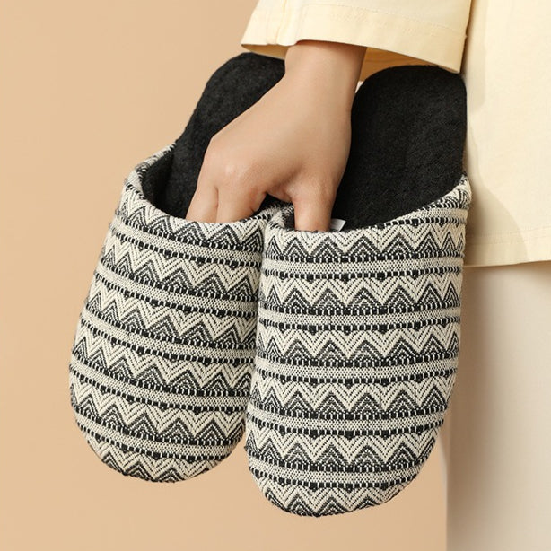 Zigzag Knit Indoor Slippers
