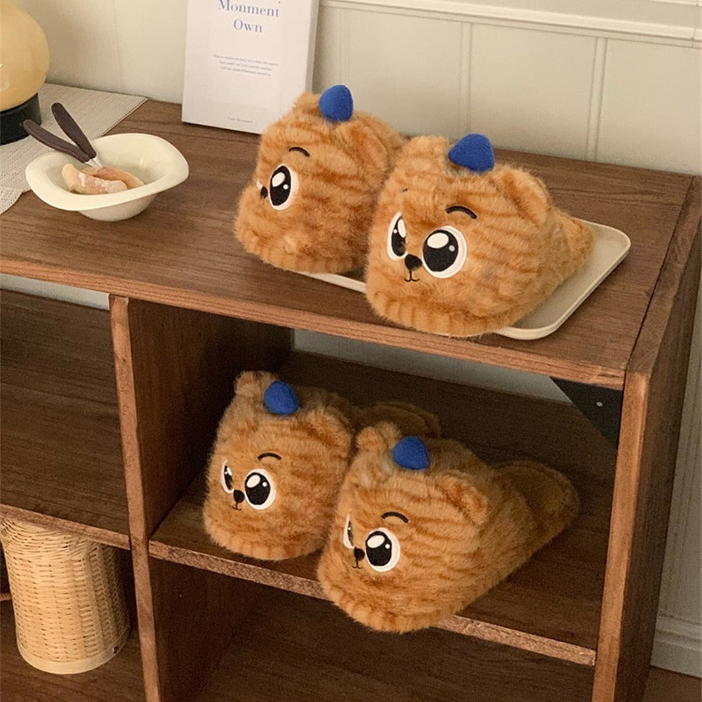 Big-Eyed Tiger Slippers