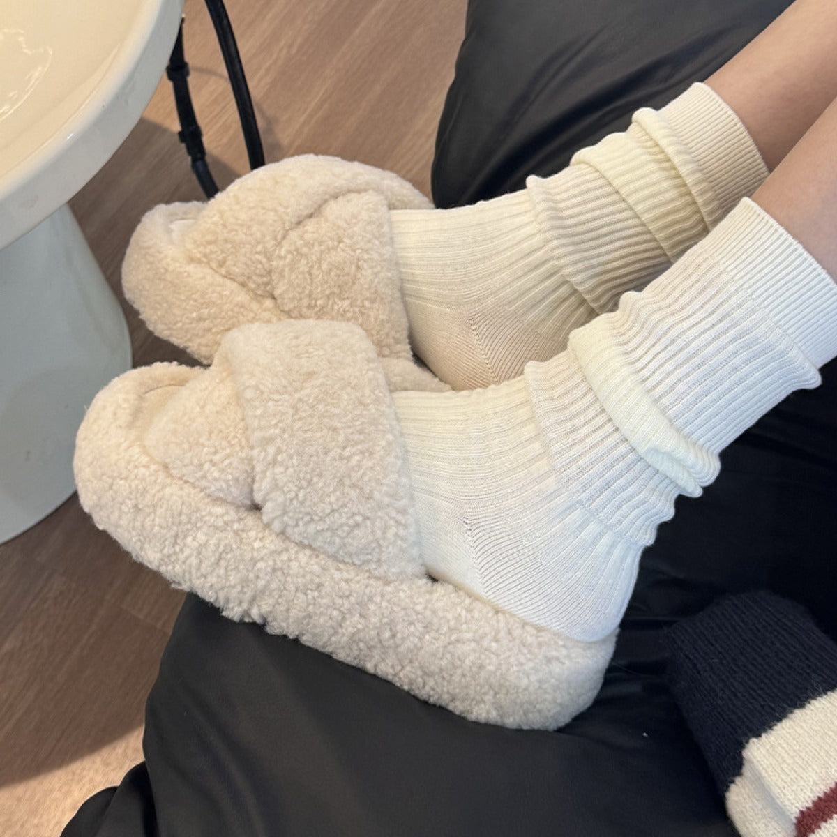 Teddy Cross Slippers