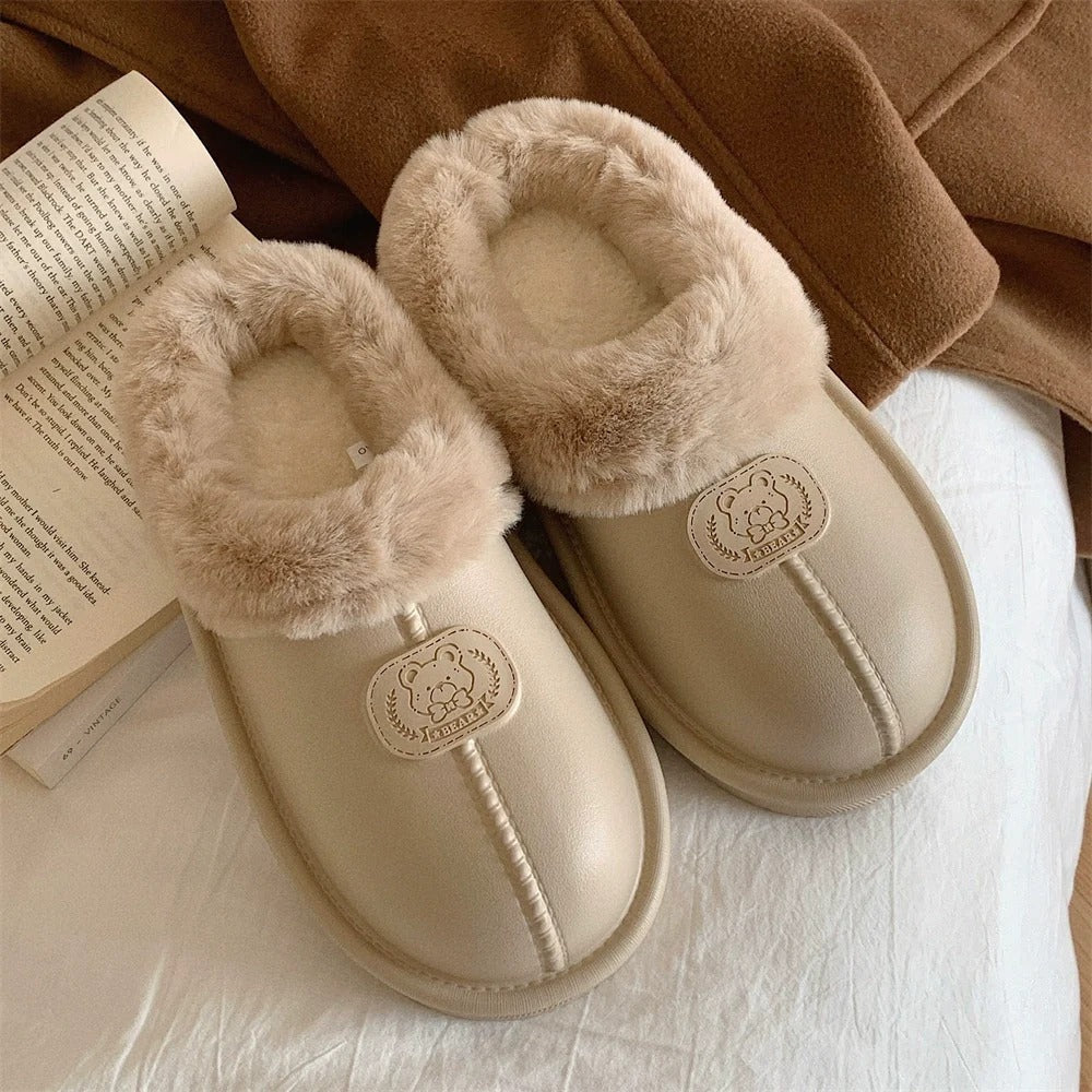 Fuzzy Collar Bear Patch slippers