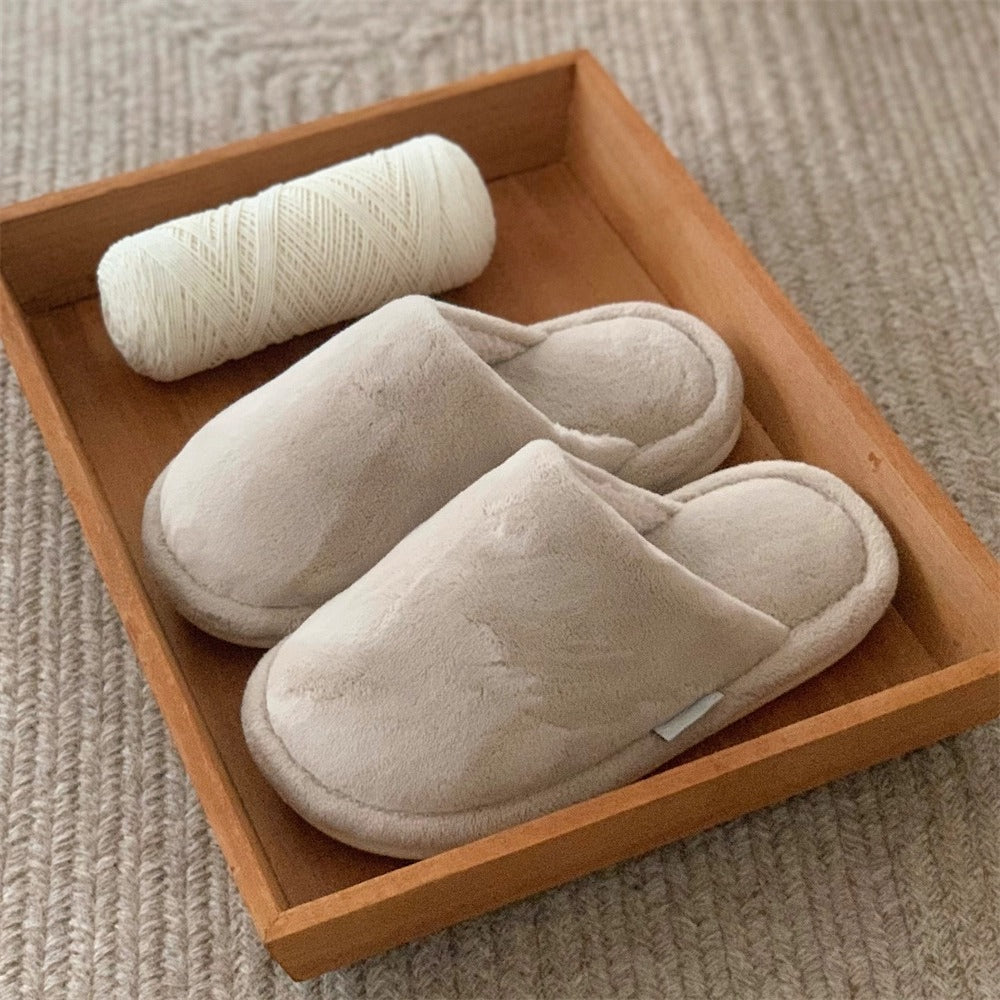 Minimal Dome-Toe Plush Slippers