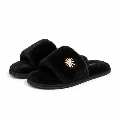Plush Daisy-Embellished Home Slippers