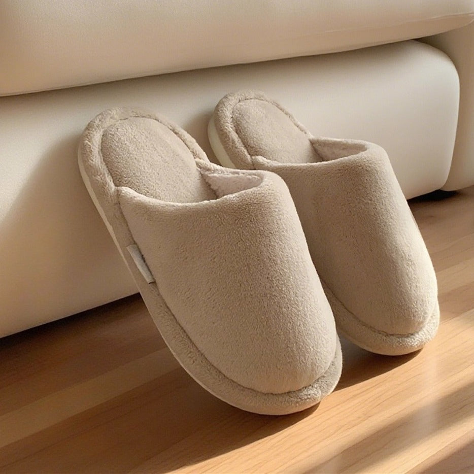 Minimal Dome-Toe Plush Slippers