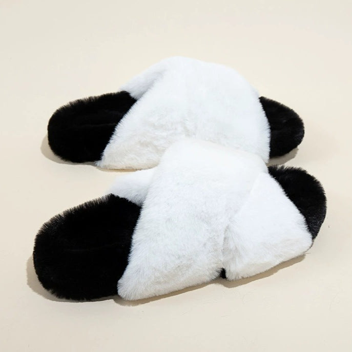 Two-Tone Plush Lounge Slippers